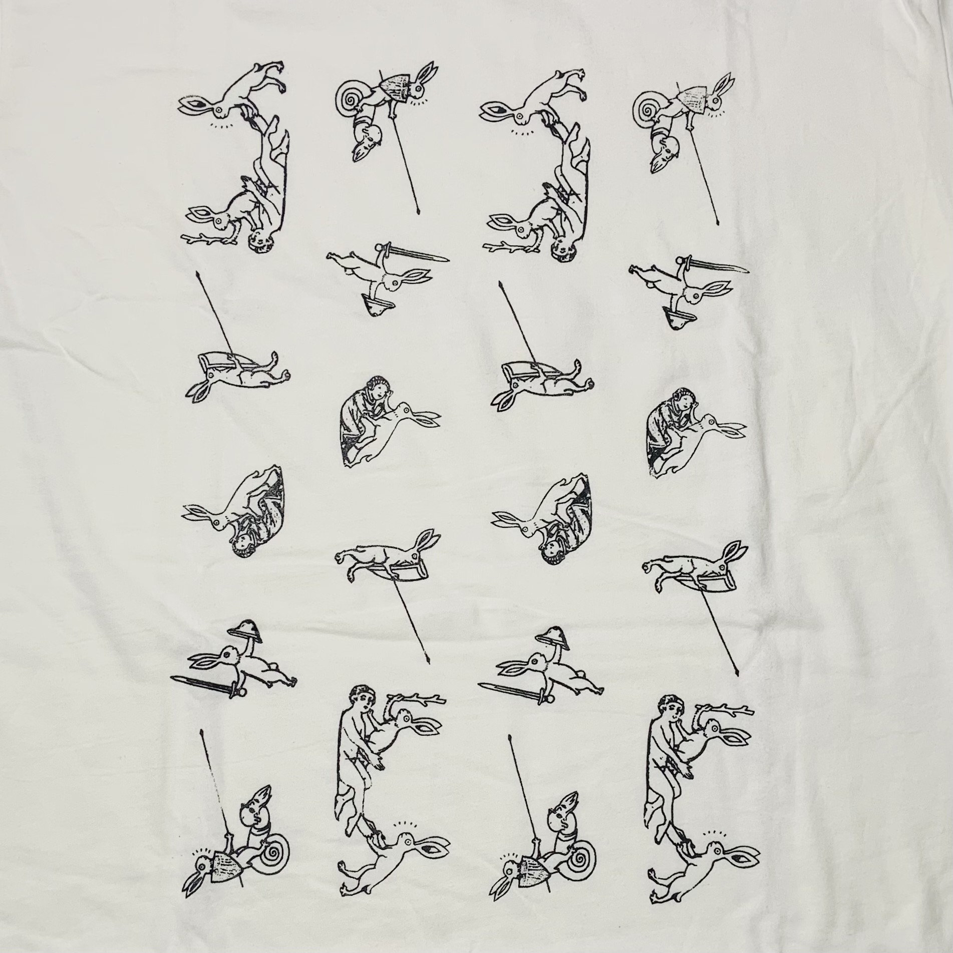 Mittelalterliches Kaninchen-Muster-T-Shirt Mittelalterliches Marginalia-Brevier Mittelalterliches Kaninchen-Muster-T-Shirt Mittelalterliches Marginalia-Brevier von purgatoryltd