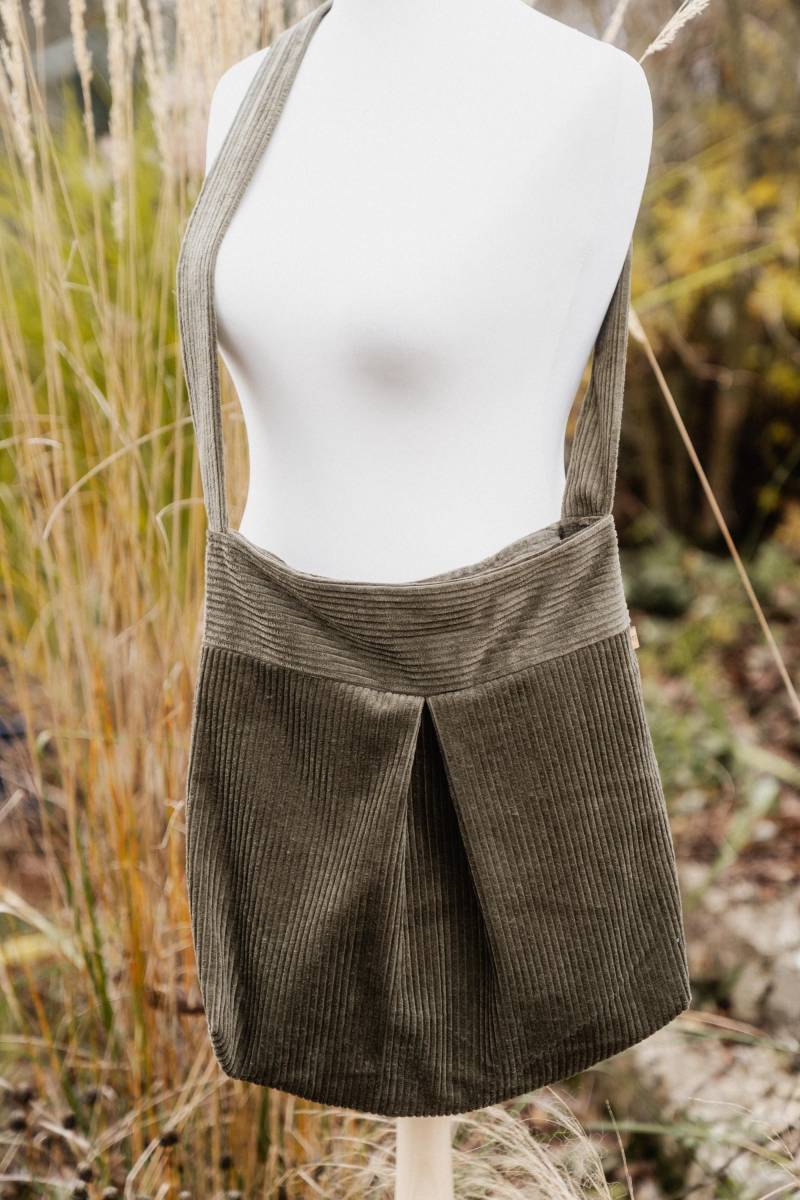 Cordtasche Olivgrün , Crossbody Oder Schultertasche Cordtasche Olivgrün , Crossbody Oder Schultertasche von purpurlotti