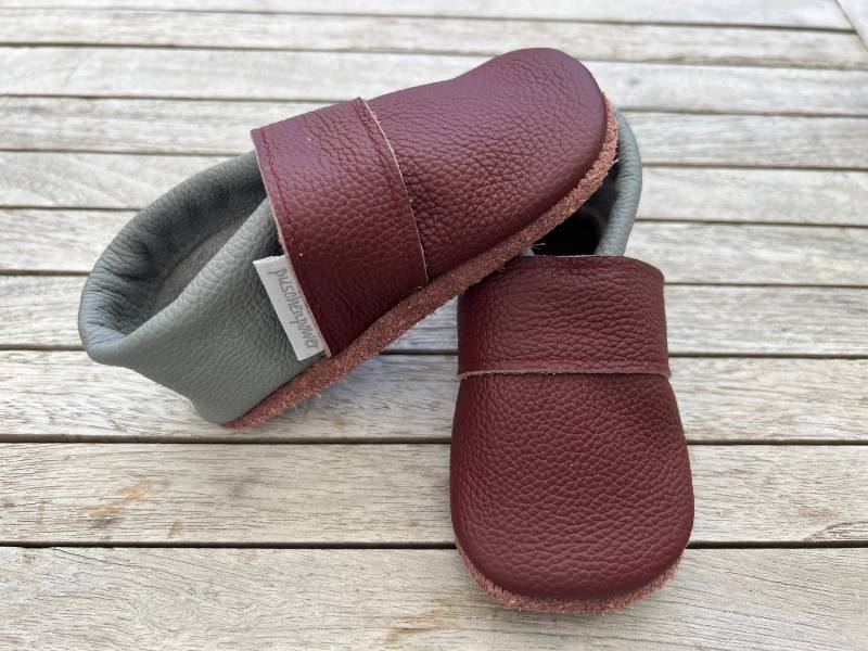 Lederpuschen, Krabbelschuhe Uni Bordeaux/Dunkelgrau | Auch Andere Farbkombinationen Möglich von puschenpowerShop