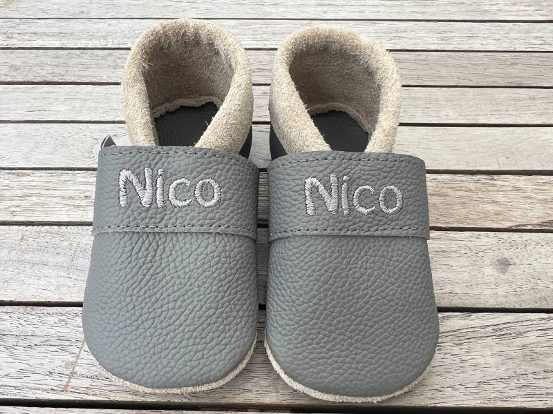 Lederpuschen, Krabbelschuhe Uni Dunkelgrau | Auch Andere Farbkombinationen Möglich von puschenpowerShop