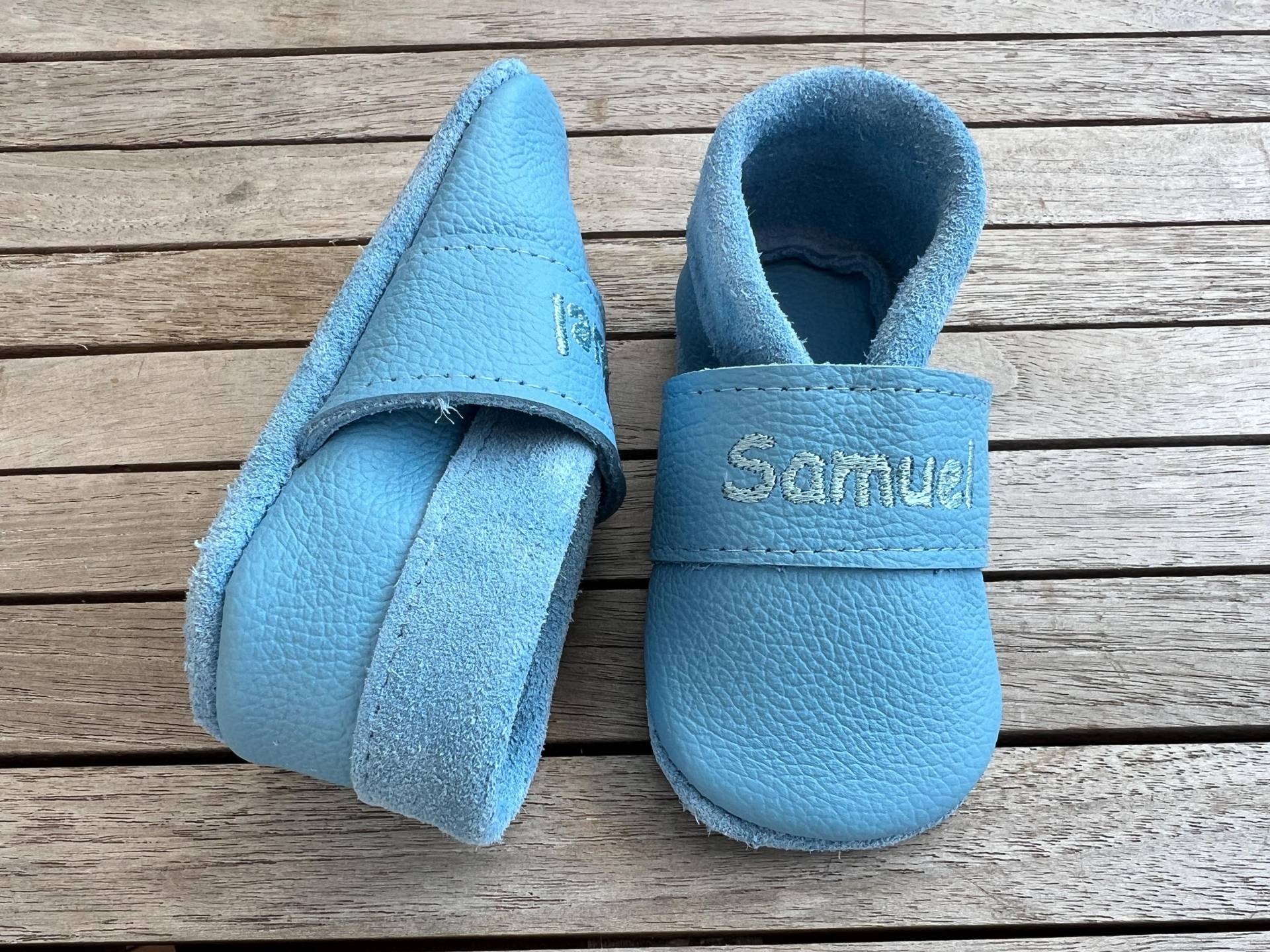 Lederpuschen, Krabbelschuhe Uni Hellblau | Auch Andere Farbkombinationen Möglich von puschenpowerShop