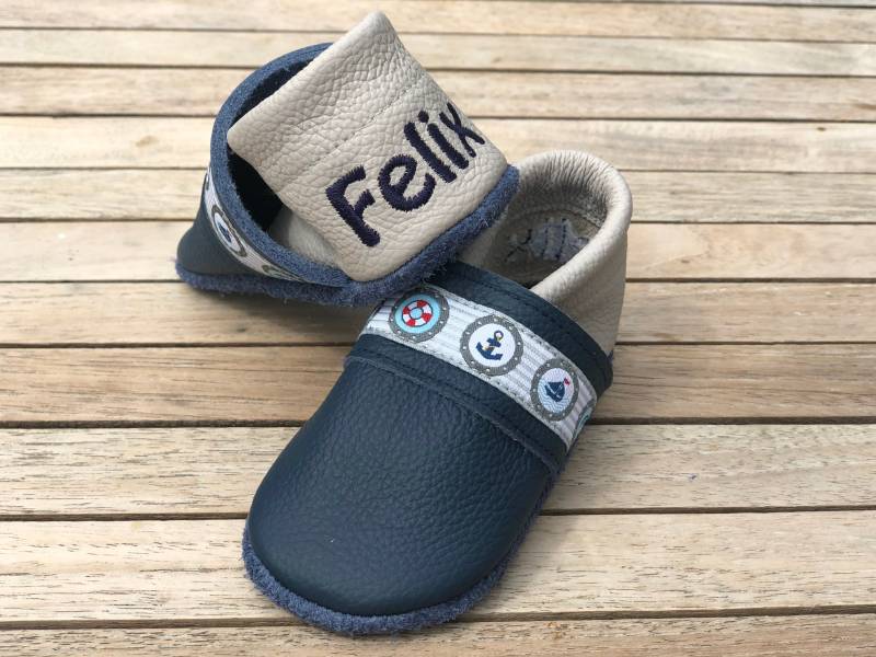 Lederpuschen, Krabbelschuhe Uni Marine /Hellgrau + Webband von puschenpowerShop
