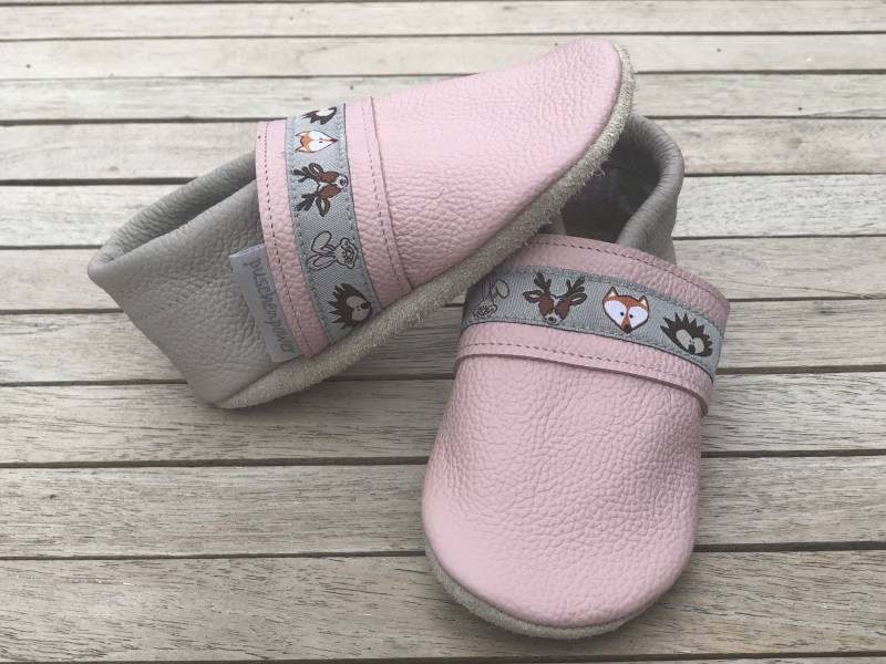 Lederpuschen, Krabbelschuhe Uni Rosa/Hellgrau + Webband | Auch Andere Varianten Möglich von puschenpowerShop