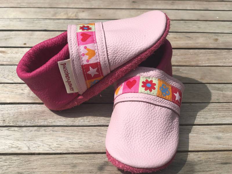 Lederpuschen, Krabbelschuhe Uni Rosa/Pink + Webband | Auch Andere Varianten Möglich von puschenpowerShop