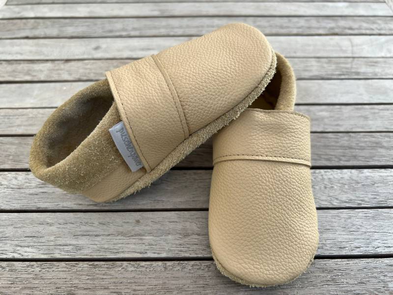 Lederpuschen, Krabbelschuhe Uni in Ocker | Auch Andere Farbkombinationen Möglich von puschenpowerShop