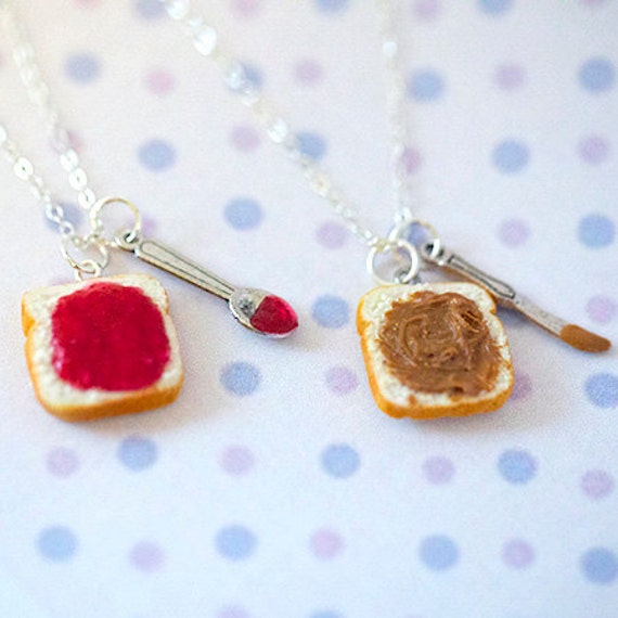 Miniatur Cute Bff Peanut Butter Erdbeere Jelly Herz Collier-Set Mit Messer Und Löffel-Best Friend Forever von qminishop