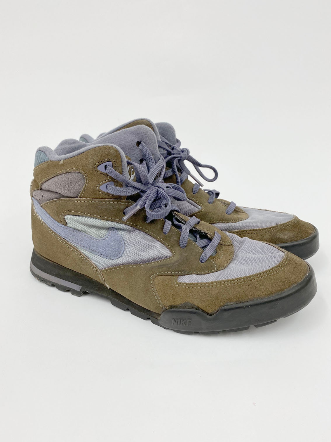 80Er Jahre Vintage Nike Wanderschuhe 80Er Jahre Vintage Nike Wanderschuhe von qoqshoq