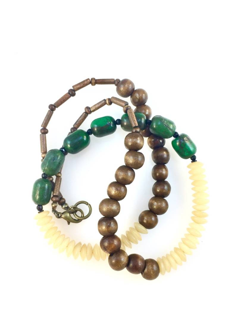 Gelbe Jade, Grüne Jade Und Holz Perlen Kette Mit Facettierten Spinell Perlen. Damen Halskette Boho-stil - Handmade Vintage-Afro-stil Gelbe Jade, Grüne Jade Und Holz Perlen Kette Mit Facettierten Spinell Perlen. Damen Halskette Boho-stil - Handmade Vintage-Afro-stil von quambydesigns