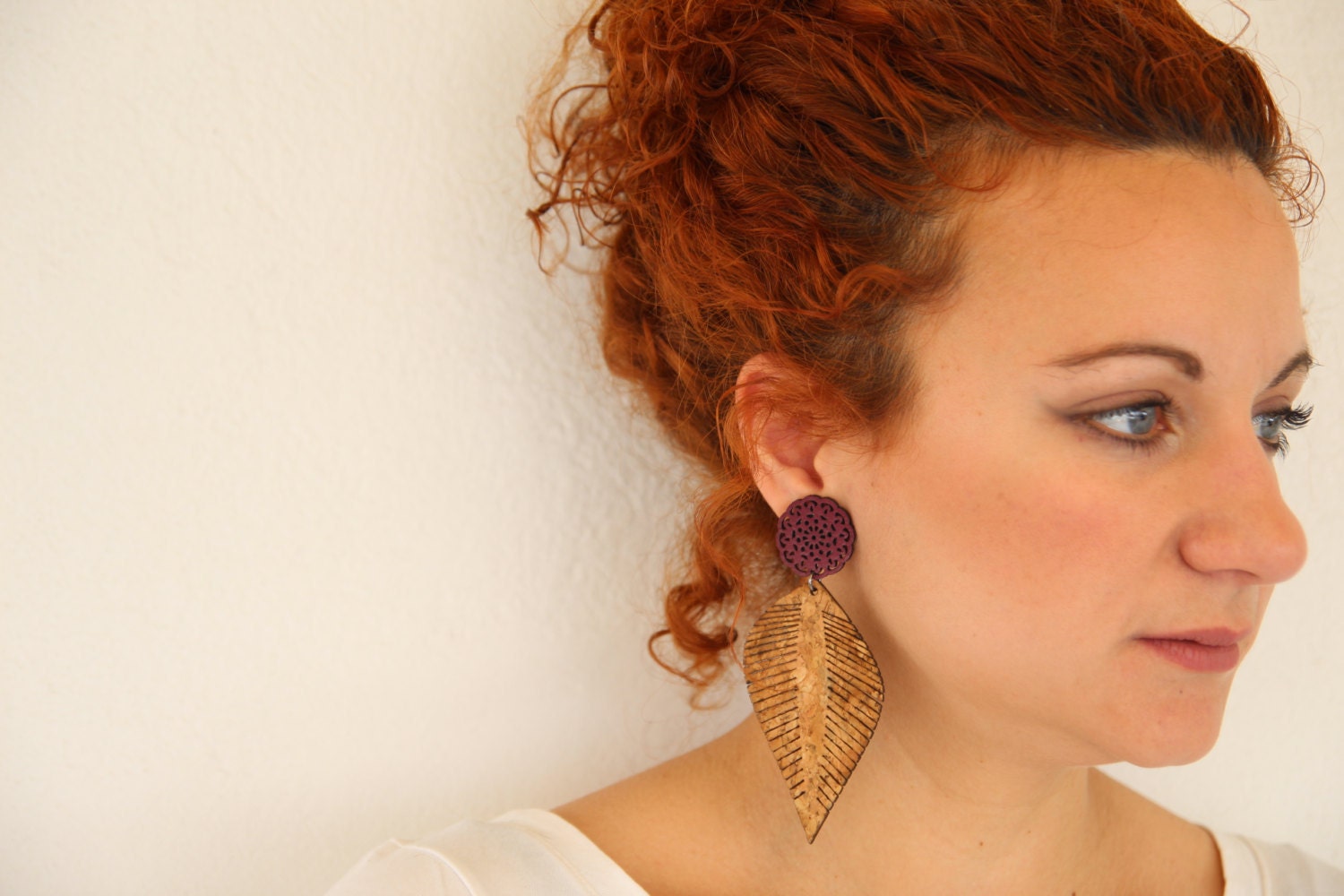 Feder Ohrringe-Kork Ohrringe-Einzigartige Accessoires-Boho Ohrringe-Lange Sommer Ohrringe-Boho Schmuck-Geschenk Für Her-Große Ohrring-Kork von queserabags