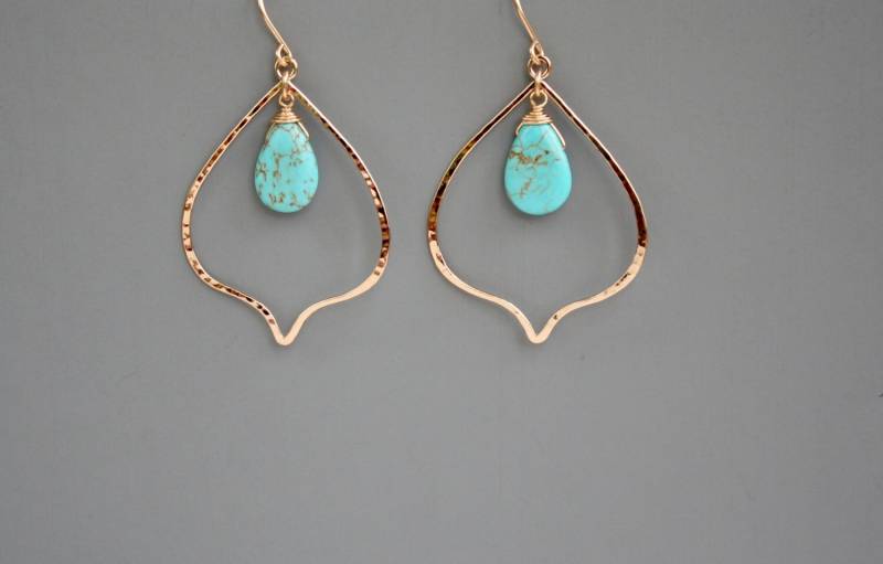 14K Gold Gefüllte Lotus Mit Türkis Ohrringe, Rachel Wilder Handmade Jewelry 14K Gold Gefüllte Lotus Mit Türkis Ohrringe, Rachel Wilder Handmade Jewelry von rachelwilder