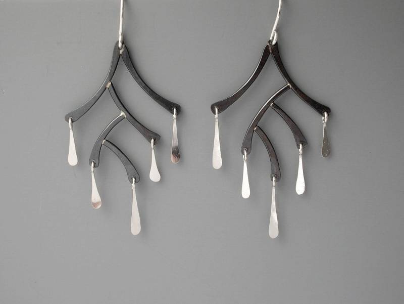 Baumeln Zweig Ohrringe in Sterling Silber, Schimmernde Gemischte Metall Ohrringe, Schwarz Und Kinetisch, Rachel Wilder Handmade Ohrringe Baumeln Zweig Ohrringe in Sterling Silber, Schimmernde Gemischte Metall Ohrringe, Schwarz Und Kinetisch, Rachel Wilder Handmade Ohrringe von rachelwilder