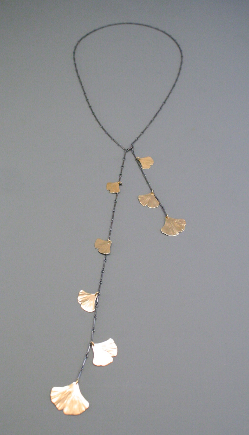 Ginkgo Blatt Gemischte Metall Halskette, Lariat-Stil Halskette in Sterling Silber Und Gold Gefüllt, Rachel Wilder Handgemachter Schmuck von rachelwilder