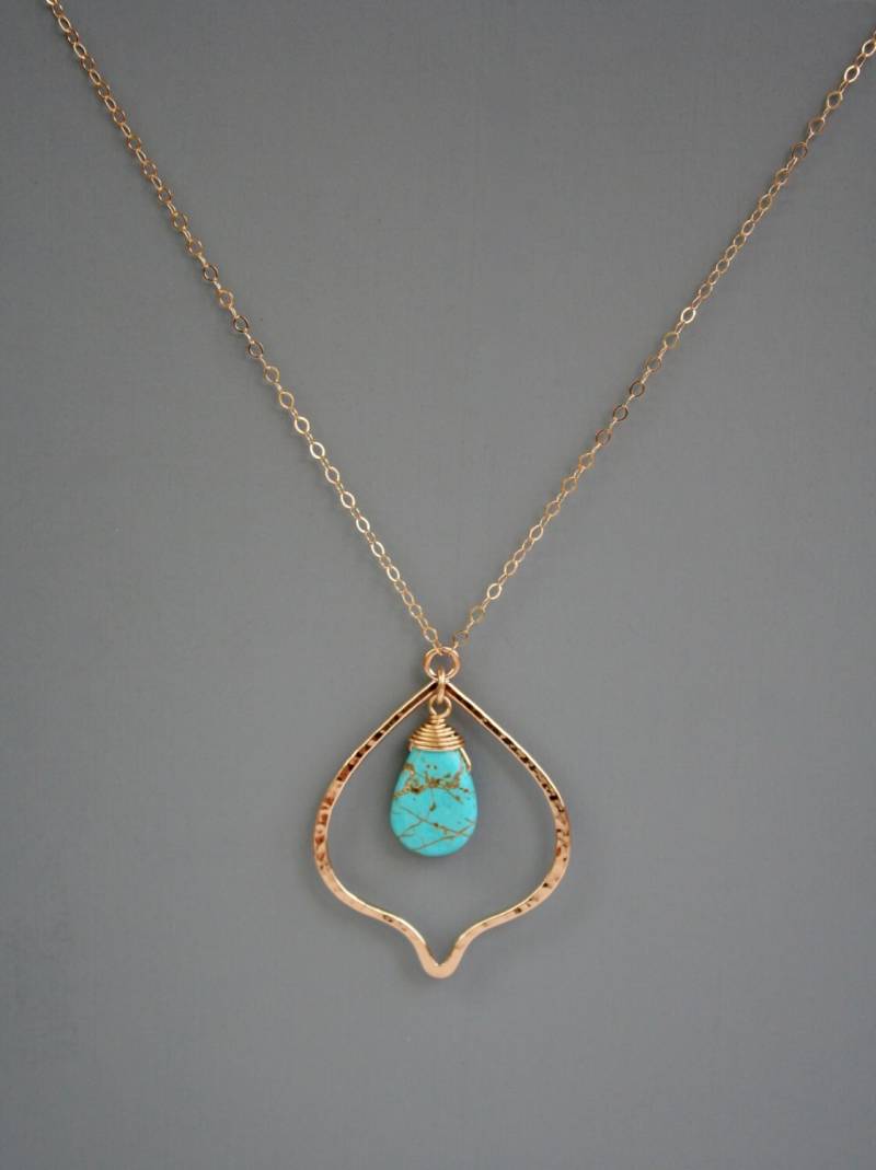 Gold Gefüllte Lotus Halskette Mit Hellem Türkis Edelstein, Rachel Wilder Handmade Jewelry von rachelwilder