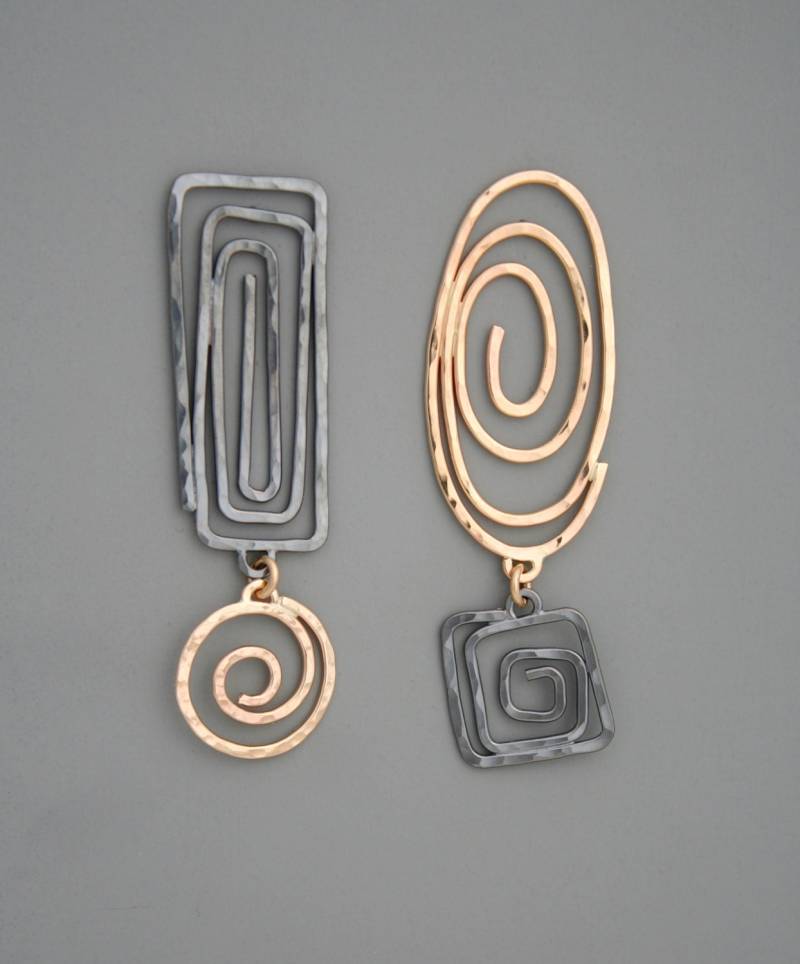 Spiral-Ohrringe Aus Silber Und Gold, Gemischte Metall-Spiral-Ohrringe, Handgemachter Schmuck Von Rachel Wilder Spiral-Ohrringe Aus Silber Und Gold, Gemischte Metall-Spiral-Ohrringe, Handgemachter Schmuck Von Rachel Wilder von rachelwilder