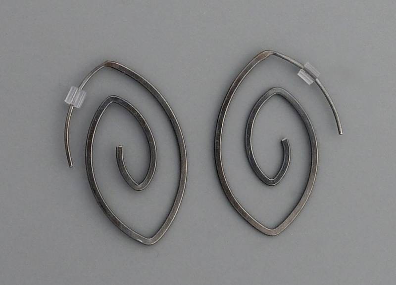 Spiralblatt Faden Ohrringe Oxidiertes Silber, Threader Ohrringe, Rachel Wilder Handmade Schmuck Spiralblatt Faden Ohrringe Oxidiertes Silber, Threader Ohrringe, Rachel Wilder Handmade Schmuck von rachelwilder