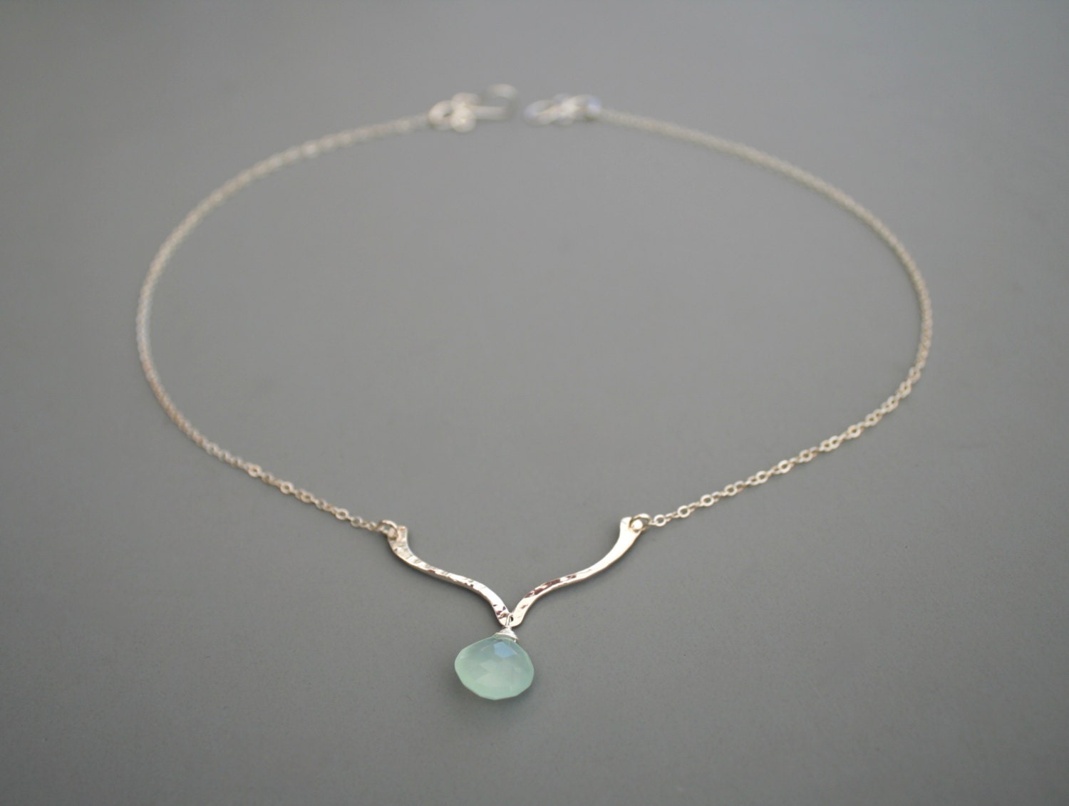 sterling Silber Lotus Halskette Mit Chalcedon, Grün/Blaugrün Chalcedon Halskette, Rachel Wilder Handmade Jewelry von rachelwilder