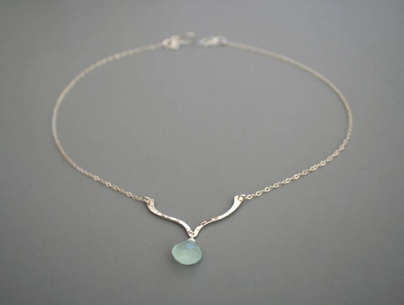 sterling Silber Lotus Halskette Mit Chalcedon, Grün/Blaugrün Chalcedon Halskette, Rachel Wilder Handmade Jewelry sterling Silber Lotus Halskette Mit Chalcedon, Grün/Blaugrün Chalcedon Halskette, Rachel Wilder Handmade Jewelry von rachelwilder