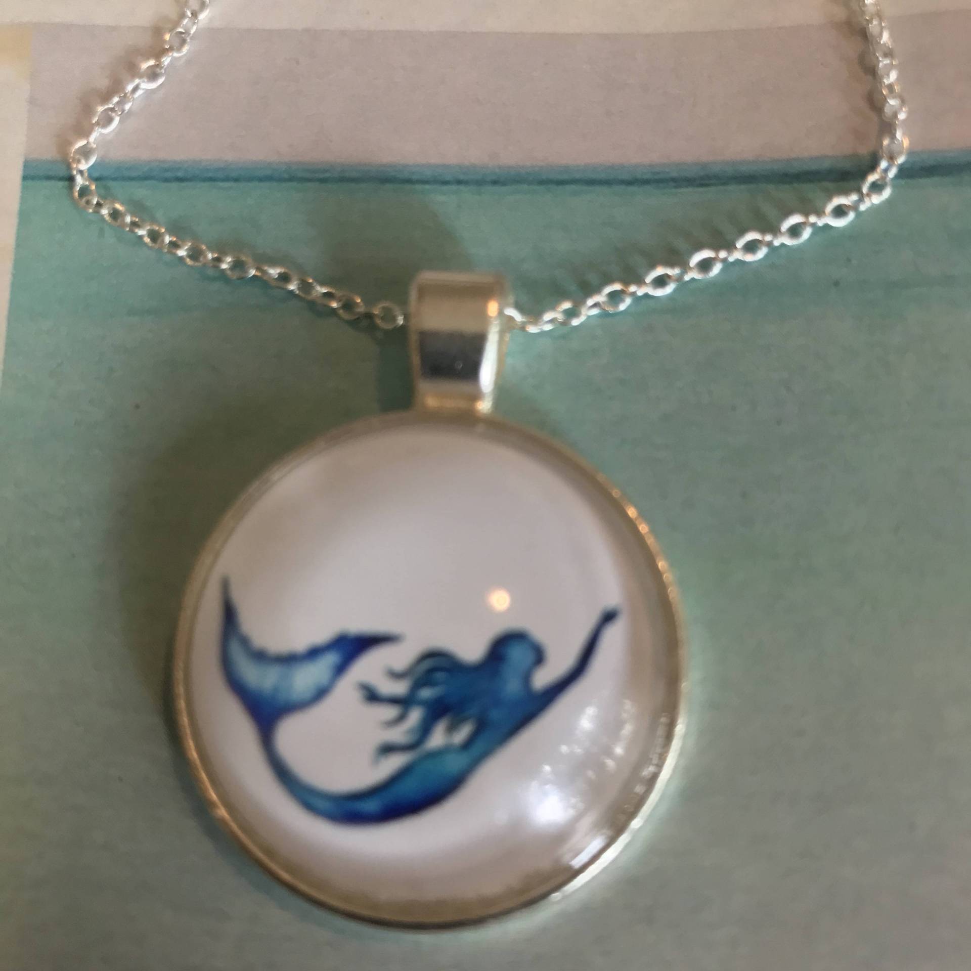 Meerjungfrau Anhänger~Meerjungfrau Halskette~Runde Silber Anhänger~Glas Anhänger~Silber Halskette~Cosplay Schmuck~Sirene Halskette Meerjungfrau Anhänger~Meerjungfrau Halskette~Runde Silber Anhänger~Glas Anhänger~Silber Halskette~Cosplay Schmuck~Sirene Halskette von radigund