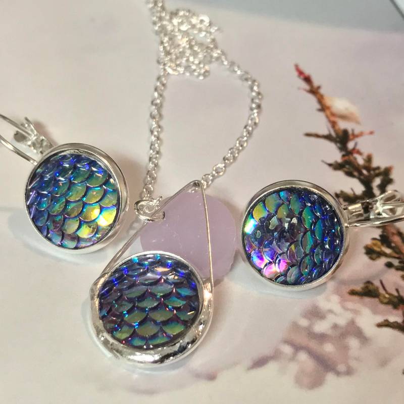 Meerjungfrau Schmuck-Set ~ Silberohrringe~Silberkette~Aqua-Skala-Ohrringe~Glitzerohrringe~Meerjungfrau-Halskette~Resin Schmuckset Meerjungfrau Schmuck-Set ~ Silberohrringe~Silberkette~Aqua-Skala-Ohrringe~Glitzerohrringe~Meerjungfrau-Halskette~Resin Schmuckset von radigund