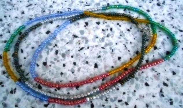 Handgemachte Glasperlenkette, Stilvolle Bunte Halskette in 3 Reihen, Boho Halskette Handgemachte Glasperlenkette, Stilvolle Bunte Halskette in 3 Reihen, Boho Halskette von radugafelt