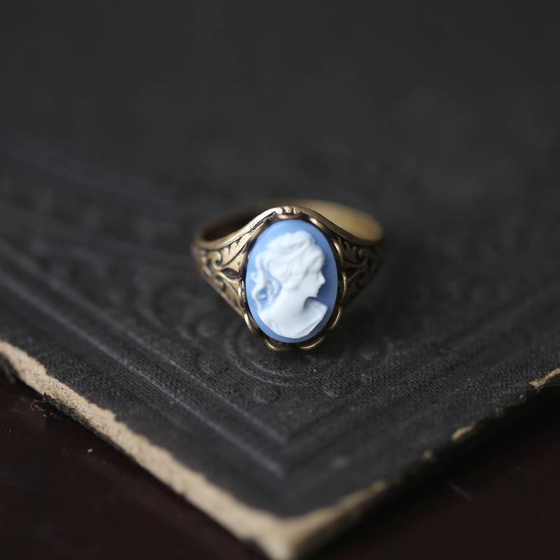 Cameo-Ring Im Vintage-stil in Blau - Verstellbar Cameo-Ring Im Vintage-stil in Blau - Verstellbar von ragtrader
