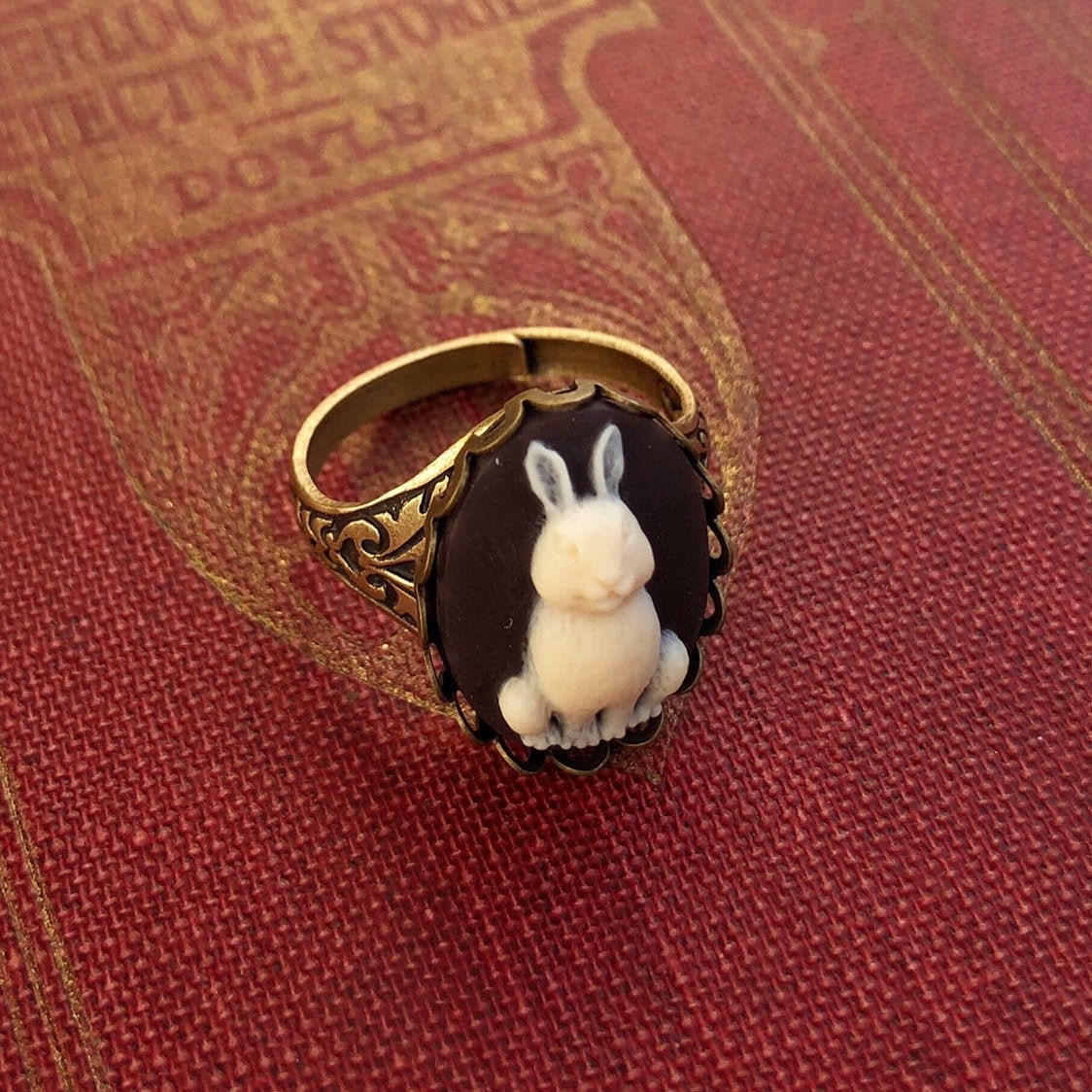 Kaninchen Cameo Ring - Antikes Messing Oder Silber Vintage Style Kaninchen Cameo Ring - Antikes Messing Oder Silber Vintage Style von ragtrader