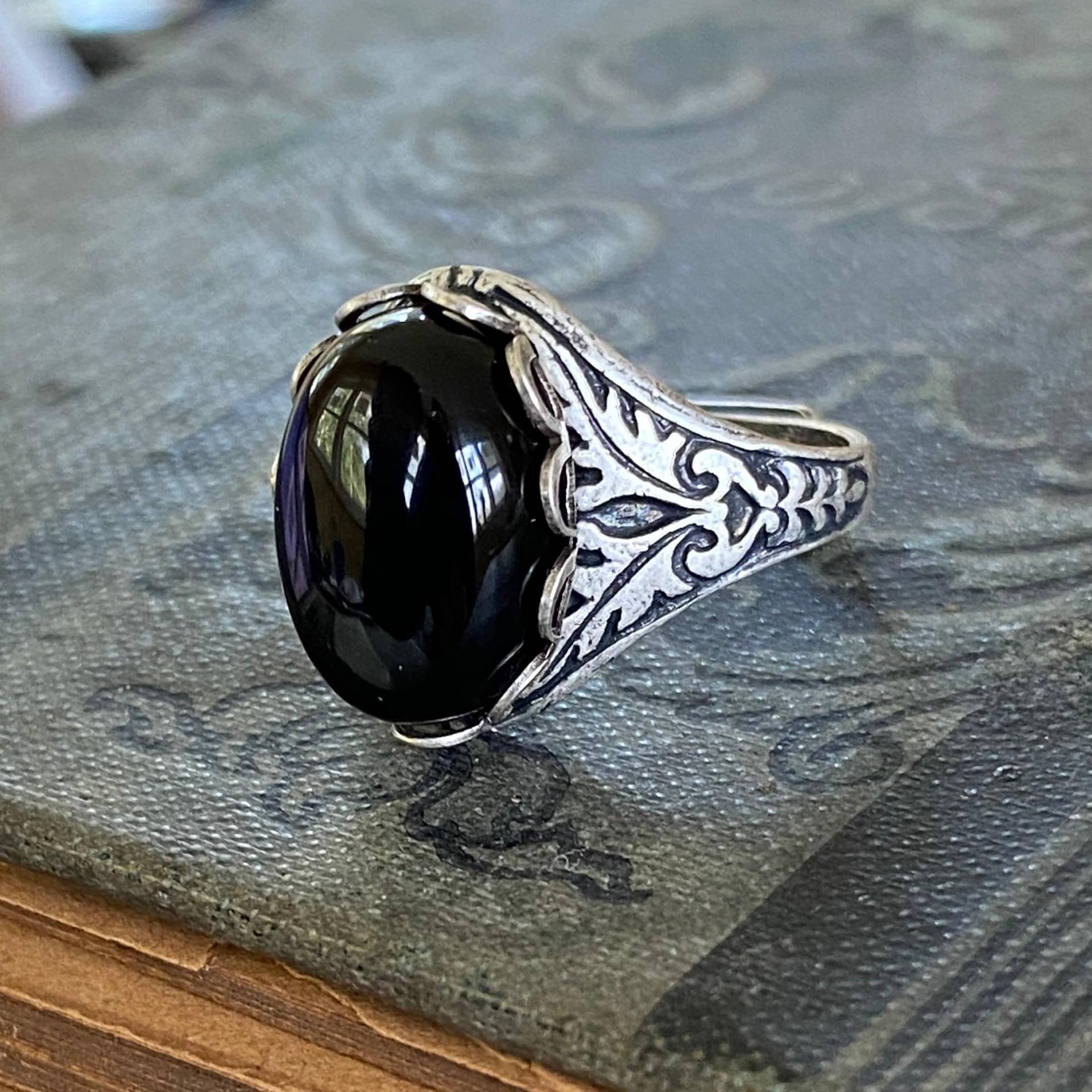 stein Ring - Schwarzer Onyx, Weißer Howlith Oder Und Grauer Schneeflocken-Obsidian in Silber Messing 14 X 10 Mm stein Ring - Schwarzer Onyx, Weißer Howlith Oder Und Grauer Schneeflocken-Obsidian in Silber Messing 14 X 10 Mm von ragtrader