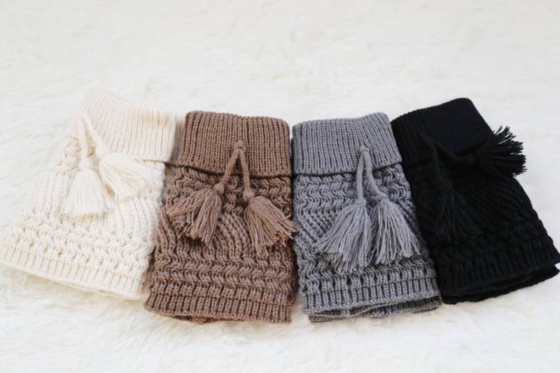 Damen Stiefelmanschetten, Gehäkelte Beinwärmer, Stiefeltopper, Gestrickte Manschetten, Süsse Stiefelmanschetten von rainbow1985design