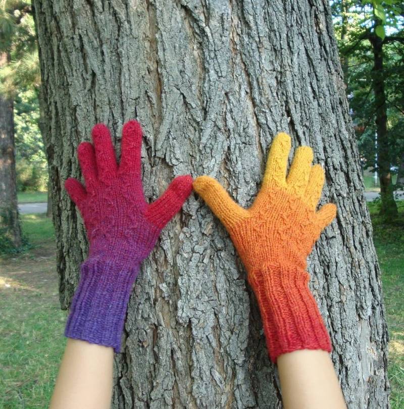 Rainbow Handknit Gloves From Kauni Eq Wool Designed By Dodofit On Etsy, Regenbogen - Handschuhe, Handgestrickt Aus Wolle Rainbow Handknit Gloves From Kauni Eq Wool Designed By Dodofit On Etsy, Regenbogen - Handschuhe, Handgestrickt Aus Wolle von rakavichka