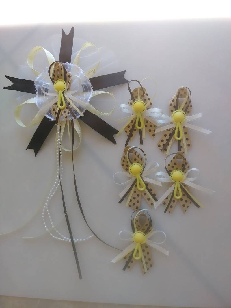 11 Gast Stifte Und Eine Mutter Sein Baby-Dusche Ratle Corsage 11 Gast Stifte Und Eine Mutter Sein Baby-Dusche Ratle Corsage von rancecocreations