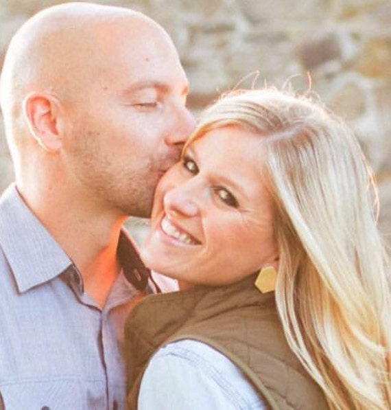 14K Gold Filled Hexagon Schild Ohrstecker // Statement Der Ursula Ohrring von ransomjewelry