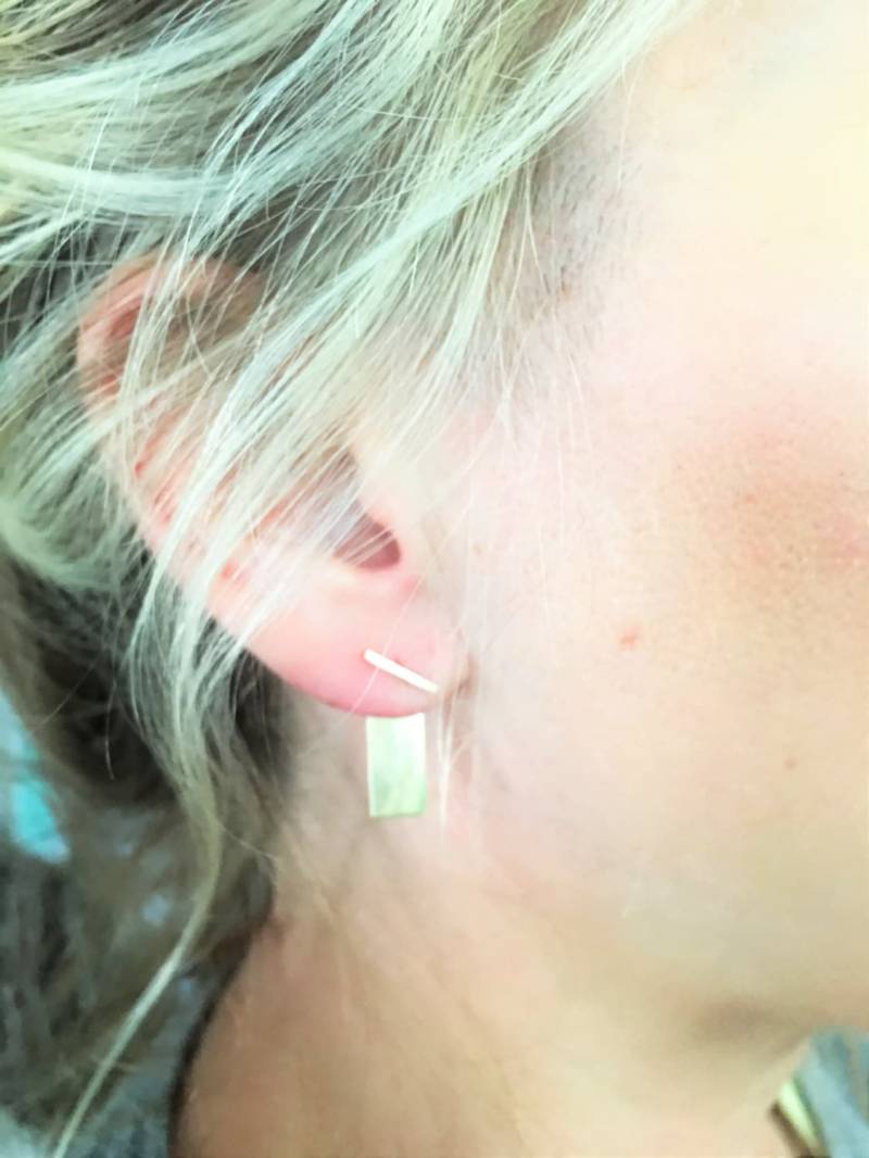 Chris Bar Clutch/Ohrringe Schlichte Mutige Ohrjacke Ohrmutter Ohrstecker Gold von ransomjewelry