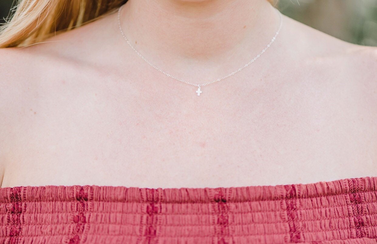 sterling Silber Itsy Bitsy Teeny Weeny Kreuz Halskette von ransomjewelry