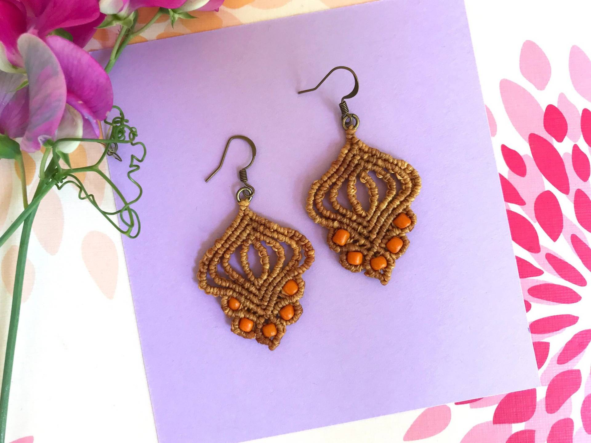 Makramee Ohrringe, French Hook Ohrdraht, Boho Makramee, Micro-Makramee Makramee Ohrringe, French Hook Ohrdraht, Boho Makramee, Micro-Makramee von raspberrypotpourri