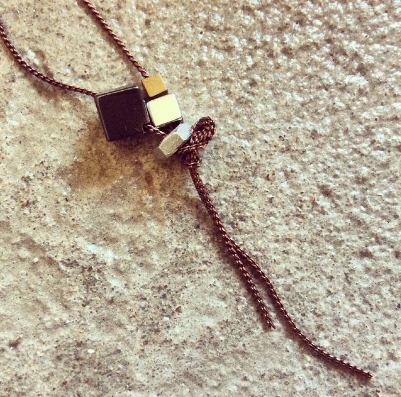 Saum Cube Halskette Saum Cube Halskette von rawsdesign