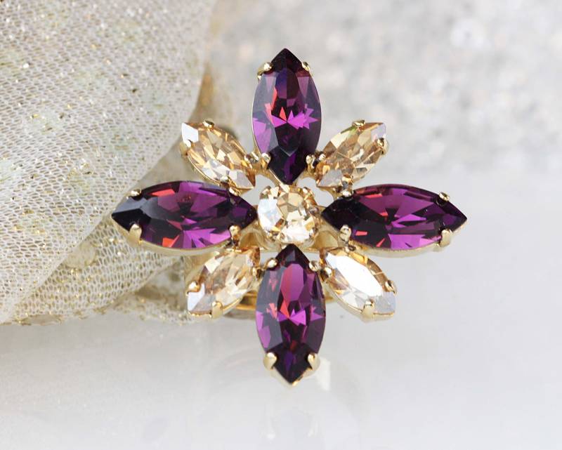 Gold Amethyst Blumenring Kristall-Cocktail-Ring von rebekajewelry