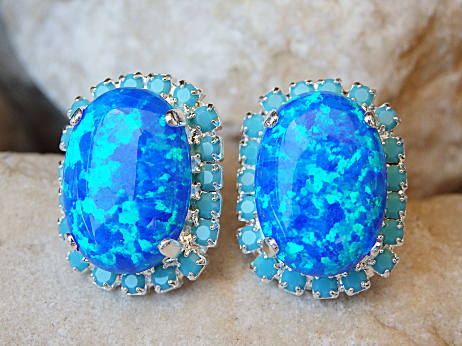 Blaue Opal Ohrringe. Türkis Silber Ohrringe, Ovale Feueropal Ohrstecker, Hochzeitsschmuck, Brautjungfer Geschenk von rebekajewelry