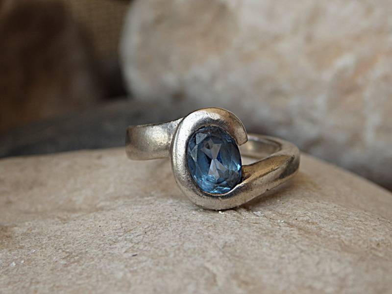 Blautopas Solitär Ring, Sterling Silber Verlobungsring von rebekajewelry