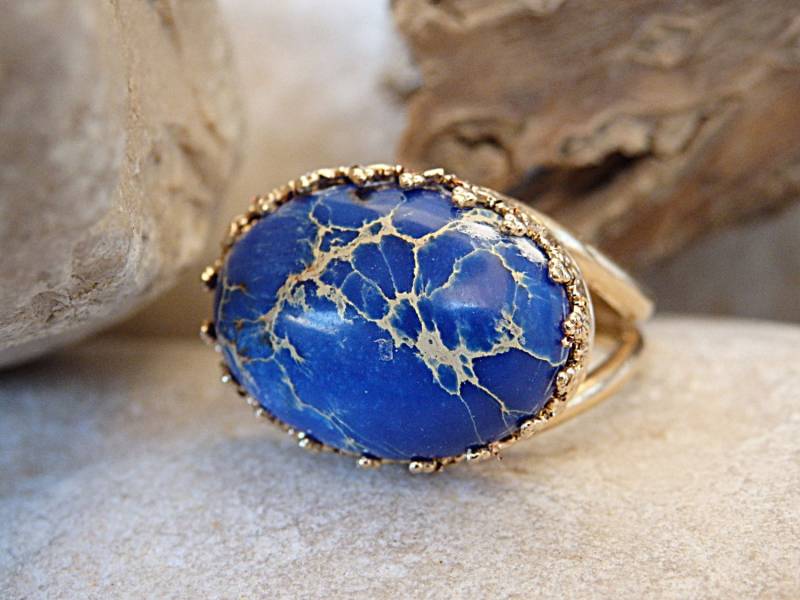 14K Gold Filled Blauer Jaspis Ring Ovaler Edelstein Statement Ring von rebekajewelry