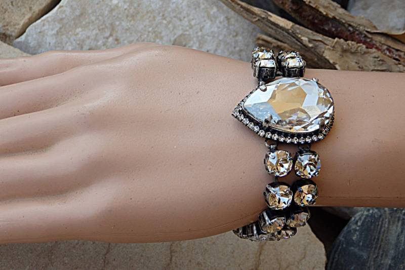 Kristallbrautsarmband Vintage Strass Statement Armband Kristallbrautsarmband Vintage Strass Statement Armband von rebekajewelry