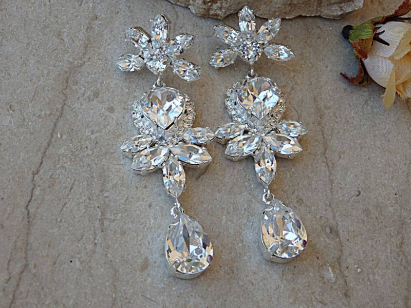 Braut Lange Ohrringe. Klare Ohrhänger. Funkelnde Kronleuchter Herz Strass Ohrringe.hochzeits Statement Braut Lange Ohrringe. Klare Ohrhänger. Funkelnde Kronleuchter Herz Strass Ohrringe.hochzeits Statement von rebekajewelry