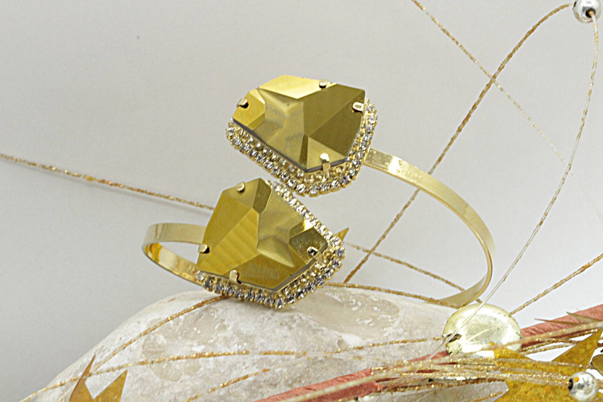 Gold Statement Manschette Kristall Oberarm Armband von rebekajewelry