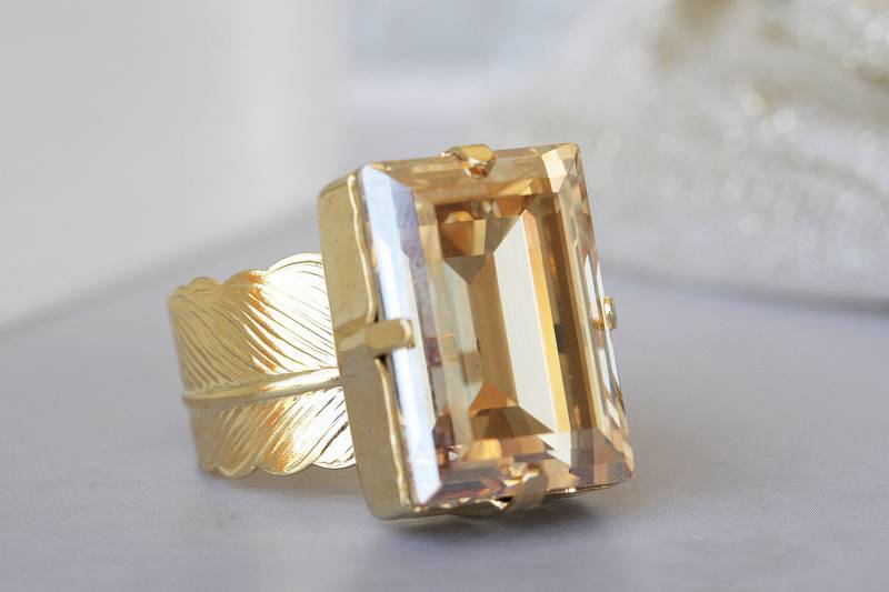 Emerald Cut Champagner Cocktail Ring Goldfeder Verstellbarer Ring Emerald Cut Champagner Cocktail Ring Goldfeder Verstellbarer Ring von rebekajewelry