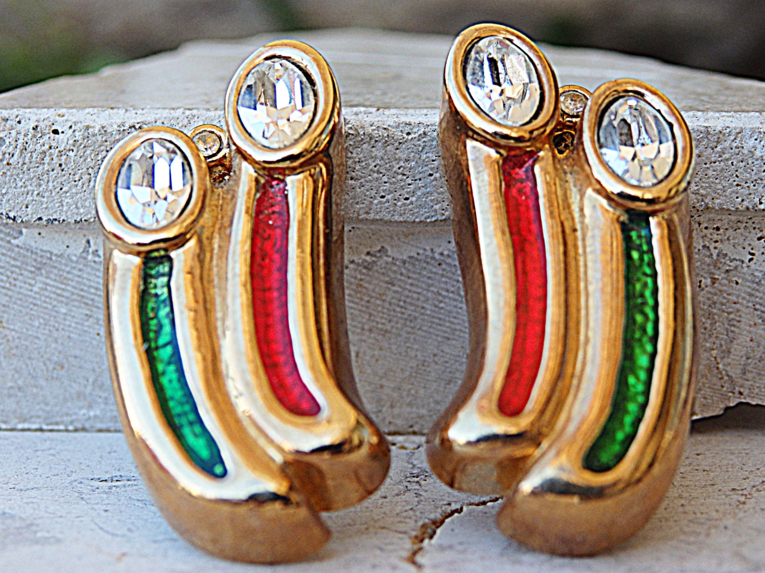 Emaille Ohrstecker Rot, Grün, Goldschmuck Mit Kristallen von rebekajewelry