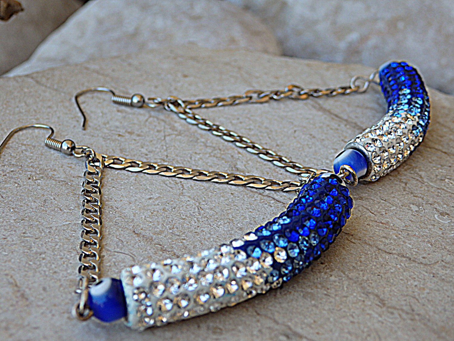 Evil Eye Tropfen Ohrringe. Übergroße Baumeln Blaue Kristallohrringe. Und Weiße Strassohrringe. Silber Kristall Ohrringe von rebekajewelry