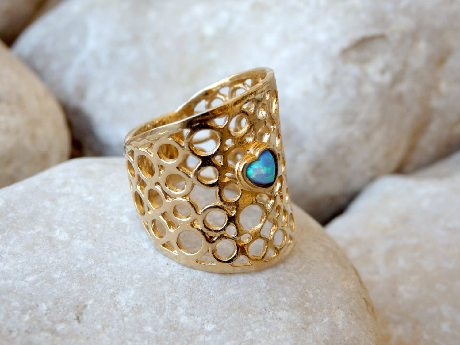 Extra Breit Gold Ring, Opal Herz Mesh Band Netzring, Holey Band, Blaues Mutter Tochter Schwestern Schmuck Geschenk von rebekajewelry