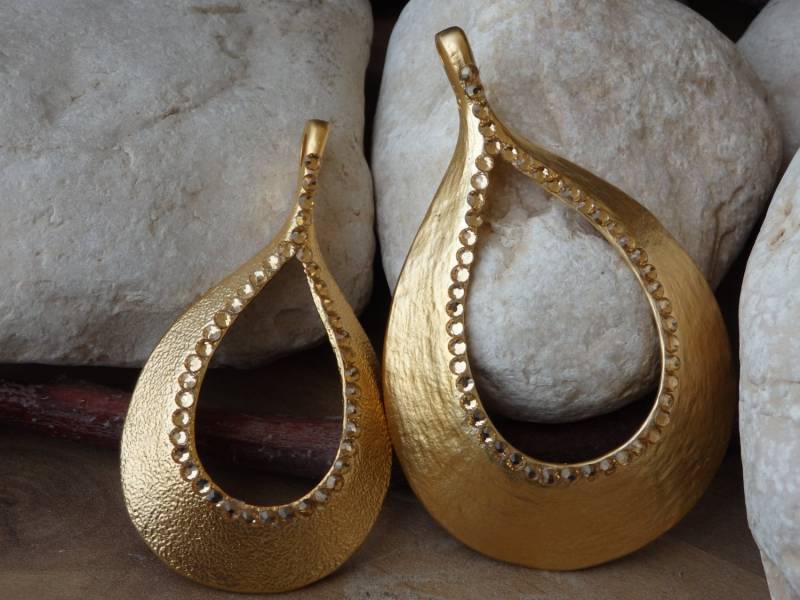 Damen Geschenk, Big Teardrop Anhänger Halskette., Gold Halskette. Lange Halskette, Champagne Crystal Goldfarbener Statement Tropfen von rebekajewelry