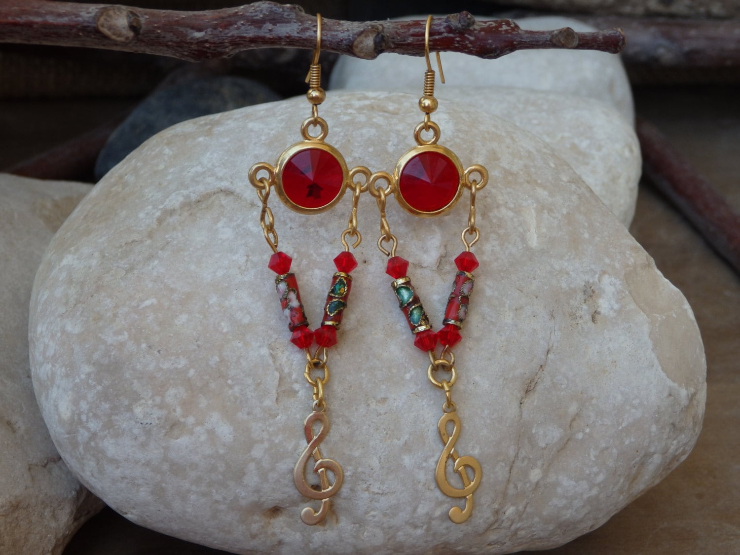 G-Notenschlüssel Violinschlüssel Ohrringe, Rote Musikohrringe, Sol Schlüsselohrringe, Rubinrotohrringe, Baumelnohrringe, Einzigartige Musiknote von rebekajewelry