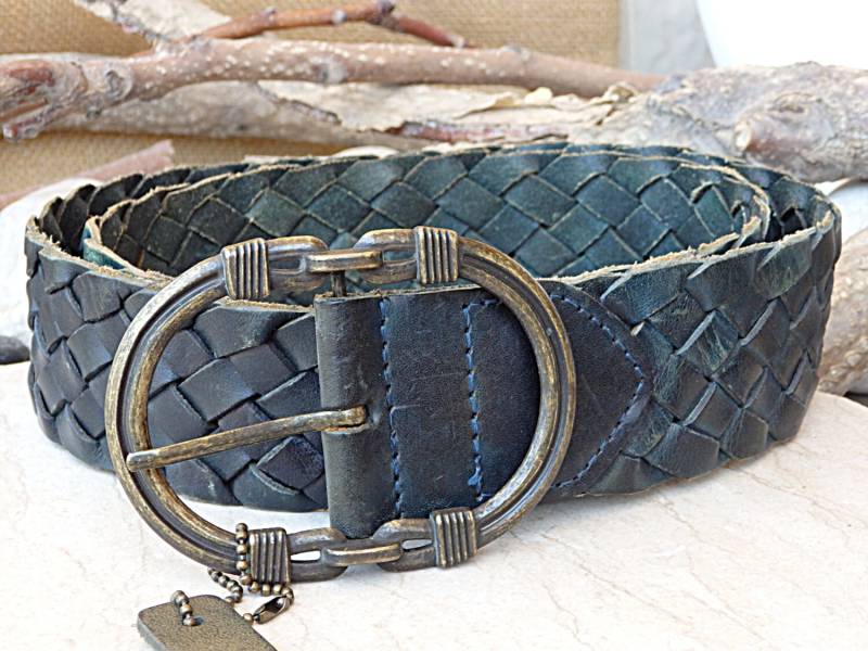 Gewebter Blauer Ledergürtel Oval Schnalle Aus Metall von rebekajewelry