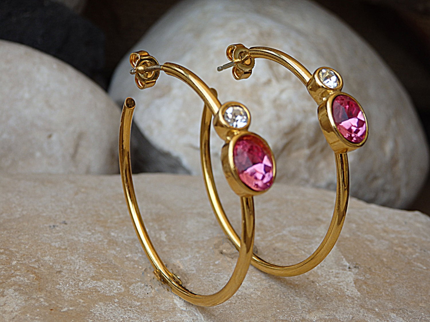 Pink Gold Creolen Ohrringe Crystal Halo von rebekajewelry